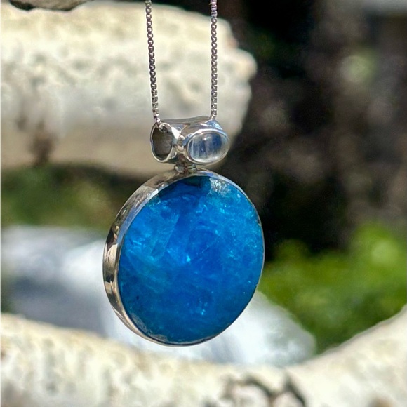 Apatite & Moonstone Necklace - Picture 7 of 14